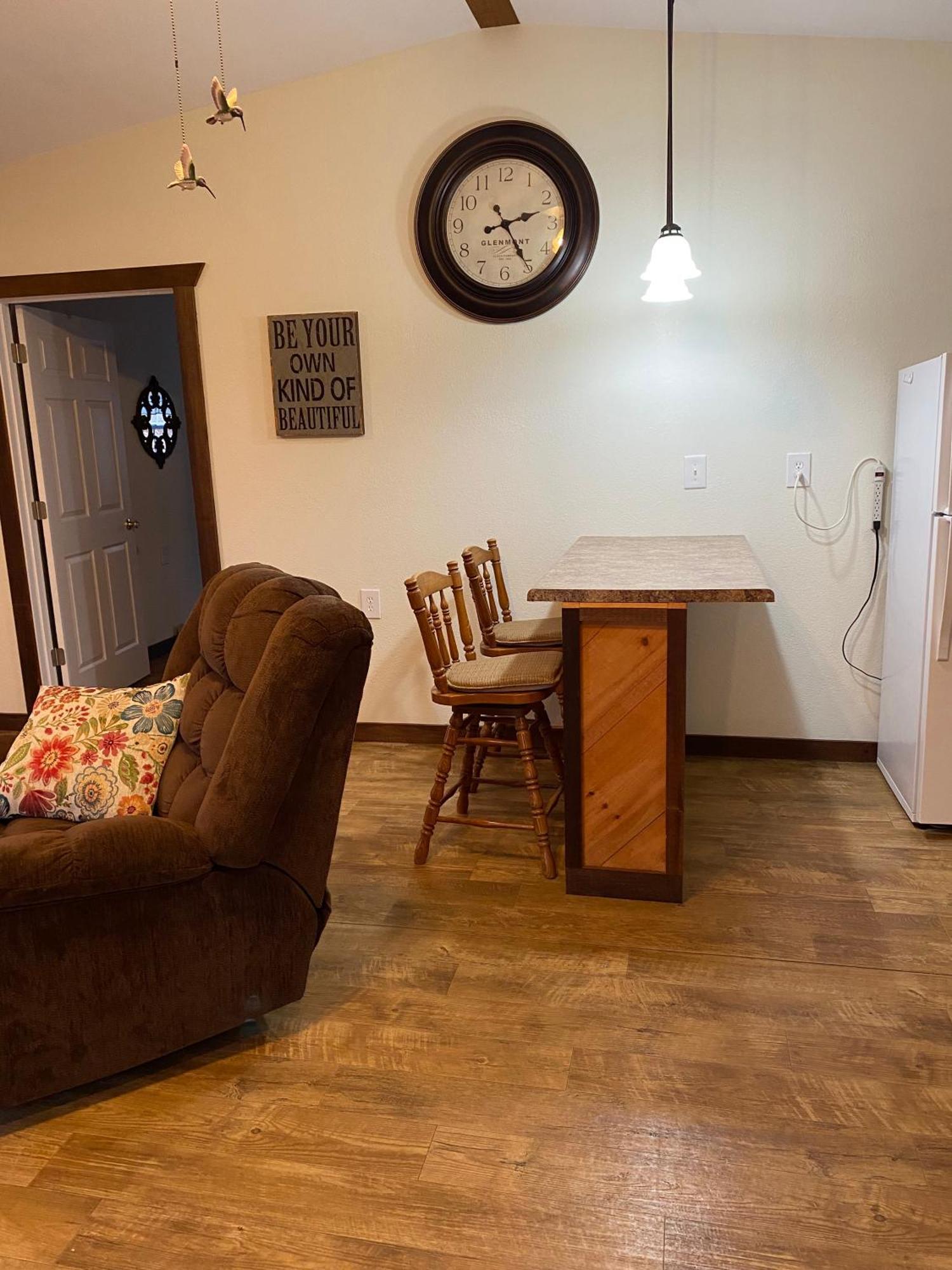 Dragonfly Meadows Guesthouse Stoutland Luaran gambar